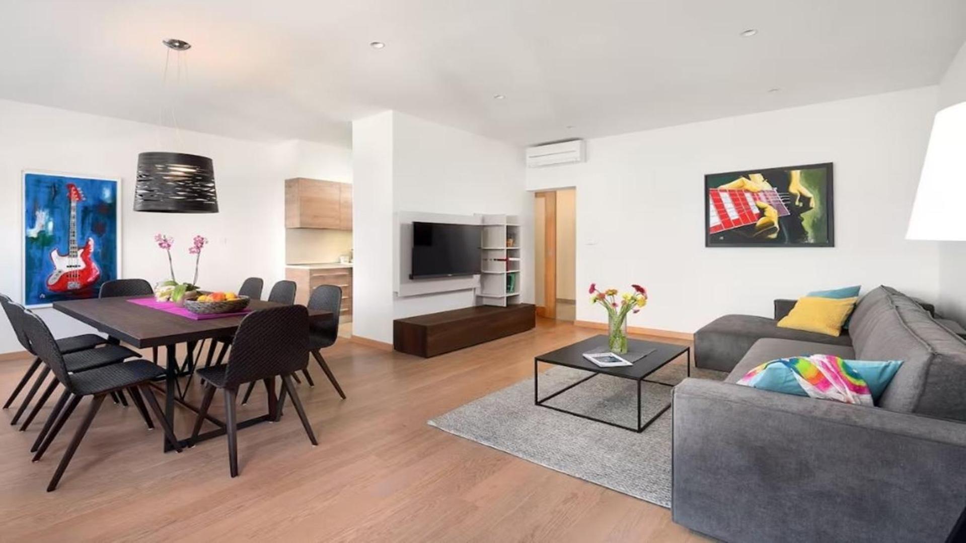 Gorgeous For 8 Guests Apartman